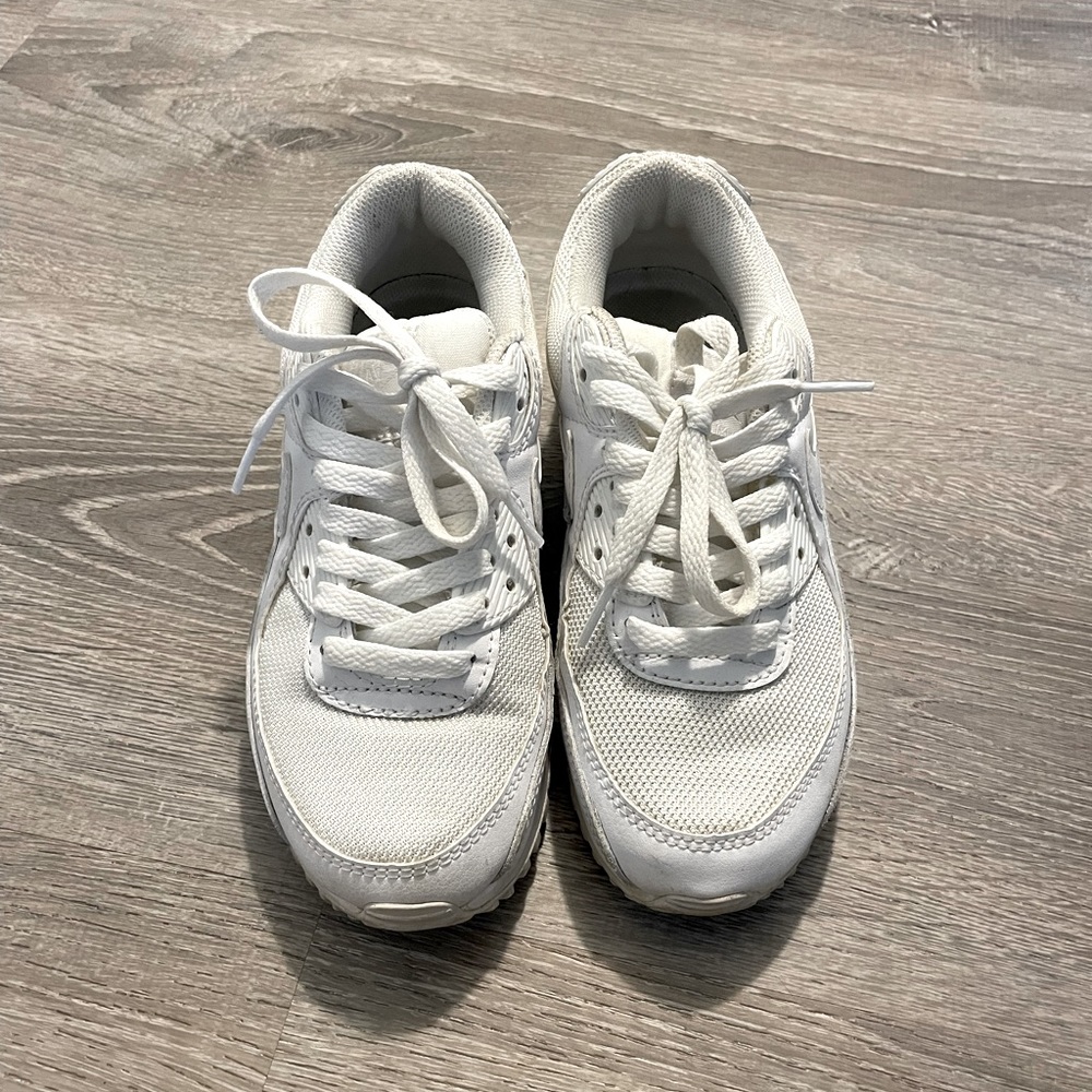 • NIKE • air max 90 •
